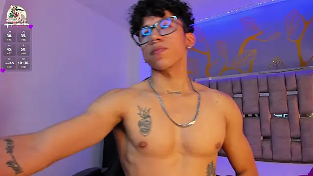 AkazaBoy  online show from 1, 1, 2025