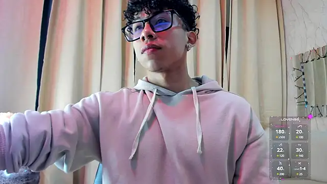 AkazaBoy  online show from 11, 1, 2025