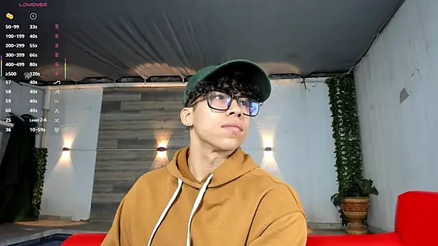 AkazaBoy  online show from 14, 12, 2025