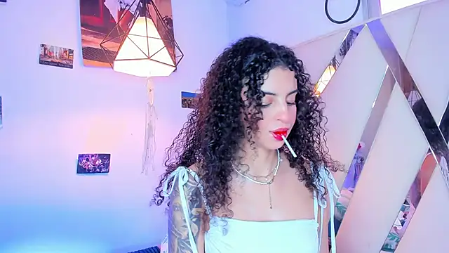 Snapshot of CurlyRose__ chatting on 14, 3, 2025 CurlyRose online show from 14, 3, 2025