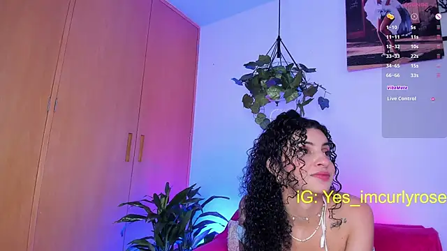 Snapshot of CurlyRose__ chatting on 18, 3, 2025 CurlyRose online show from 18, 3, 2025