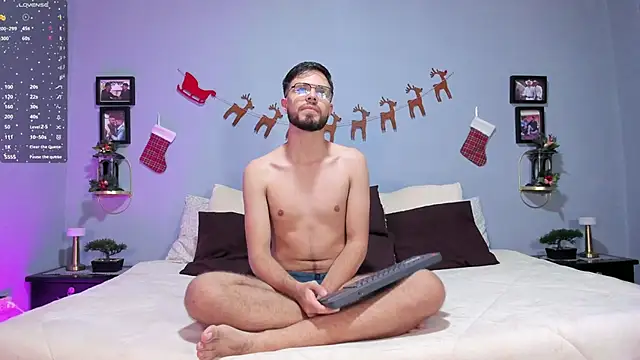 ETHAN ADAM online show from 10, 12, 2024