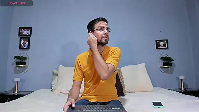 ETHAN ADAM online show from 7, 1, 2025