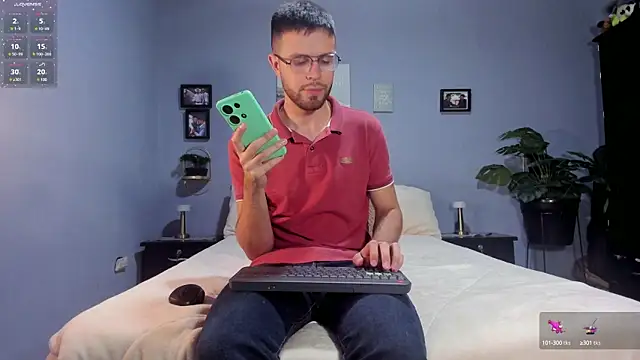 ETHAN ADAM online show from 1, 3, 2025