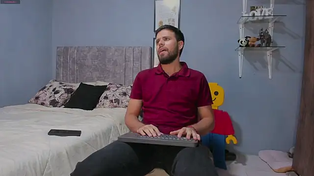 ETHAN ADAM online show from 31, 3, 2026