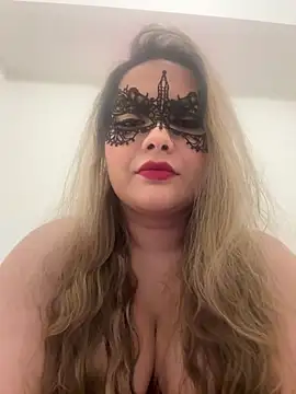 famous indian girl online show from 4, 2, 2025