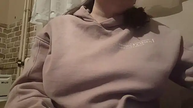 Snapshot of AalinnaK chatting on 16, 2, 2025 AalinnaK online show from 16, 2, 2025