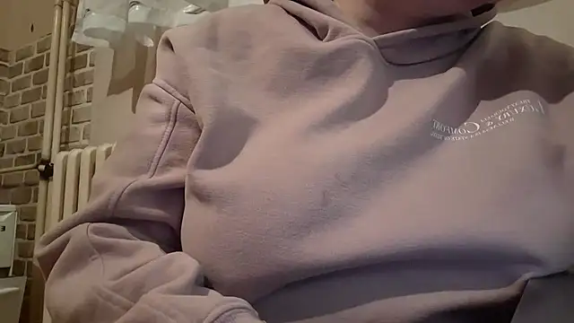 Snapshot of AalinnaK chatting on 11, 3, 2025 AalinnaK online show from 11, 3, 2025