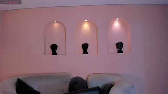 TaraLawrence online show from 15, 3, 2026