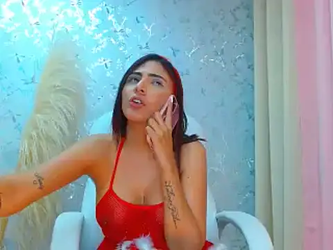 Snapshot of talianaprada chatting on 8, 12, 2024 talianaprada online show from 8, 12, 2024