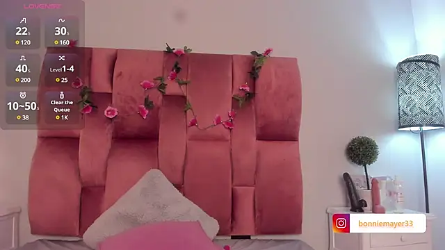 Snapshot of SweetBonniie chatting on 24, 1, 2025 SweetBonniie online show from 24, 1, 2025
