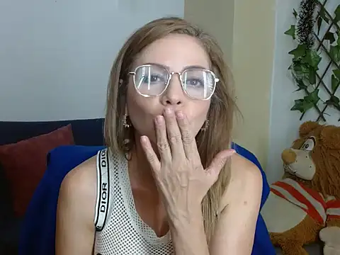  melisaa  online show from 31, 12, 2024