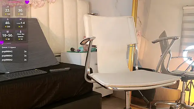 Mackenize online show from 9, 9, 2025