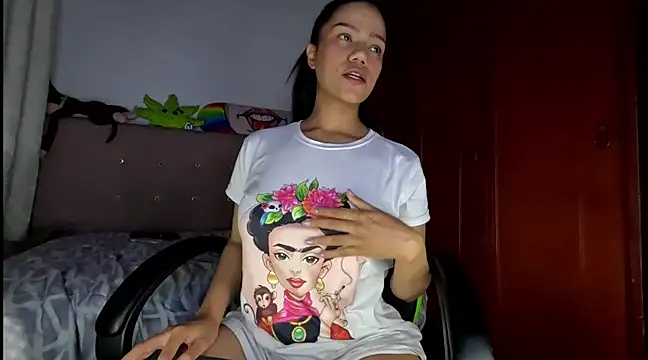 Snapshot of Ale_xandra chatting on 27, 2, 2025 Ale xandra online show from 27, 2, 2025