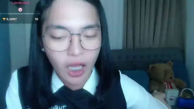 zhaviahale21 online show from 14, 7, 2026
