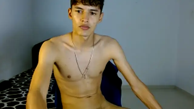 Snapshot of satisfactionx22 chatting on 8, 12, 2024 satisfactionx22 online show from 8, 12, 2024