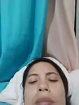 Snapshot of lisseth chatting on 7, 1, 2025 lisseth online show from 7, 1, 2025