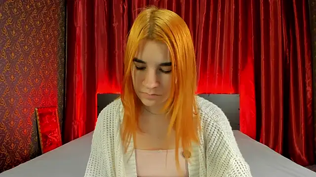 Snapshot of _Polly_Love_ chatting on 10, 12, 2024 Polly Love online show from 10, 12, 2024