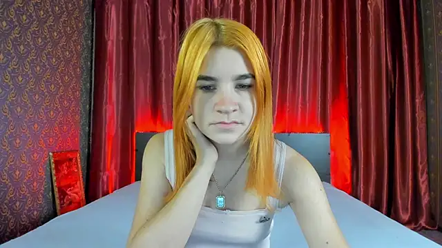 Snapshot of _Polly_Love_ chatting on 13, 12, 2024 Polly Love online show from 13, 12, 2024