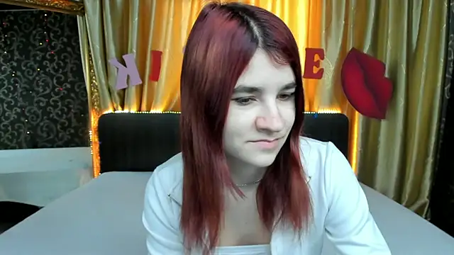 Snapshot of _Polly_Love_ chatting on 18, 2, 2025 Polly Love online show from 18, 2, 2025