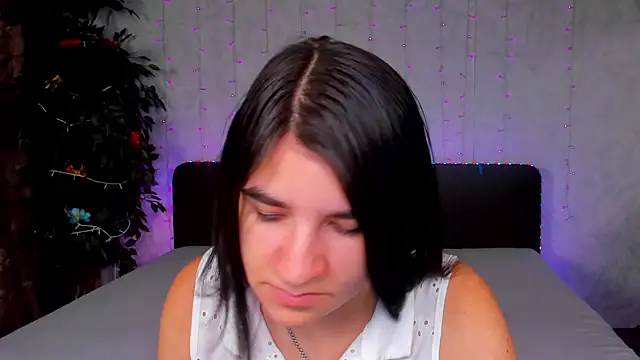 Snapshot of _Polly_Love_ chatting on 16, 9, 2025 Polly Love online show from 16, 9, 2025