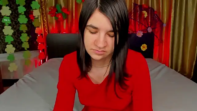  Polly Love  online show from 18, 3, 2026