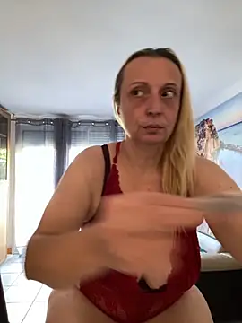 Snapshot of Melinastarr chatting on 22, 9, 2025 Melinastarr online show from 22, 9, 2025