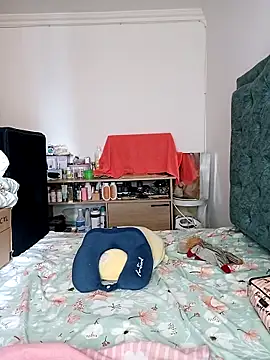 Snapshot of KimPielCanela chatting on 27, 2, 2025 KimPielCanela online show from 27, 2, 2025