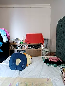 Snapshot of KimPielCanela chatting on 9, 3, 2025 KimPielCanela online show from 9, 3, 2025