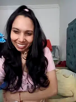 Snapshot of KimPielCanela chatting on 14, 3, 2025 KimPielCanela online show from 14, 3, 2025