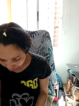 Snapshot of KimPielCanela chatting on 21, 3, 2025 KimPielCanela online show from 21, 3, 2025