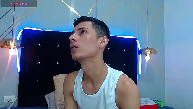 Oliver king sex online show from 20, 1, 2025