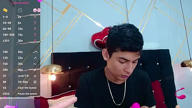 Oliver king sex online show from 13, 3, 2025