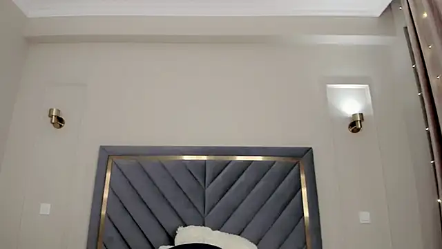 oxxx me online show from 27, 1, 2025