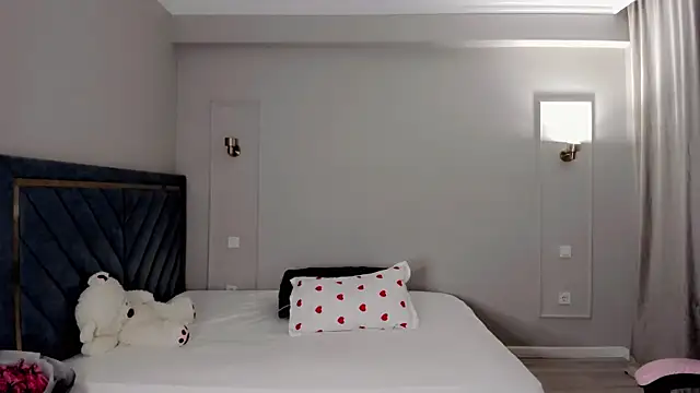 oxxx me online show from 4, 11, 2025