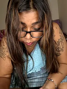 Snapshot of IndieSM chatting on 24, 2, 2025 IndieSM online show from 24, 2, 2025