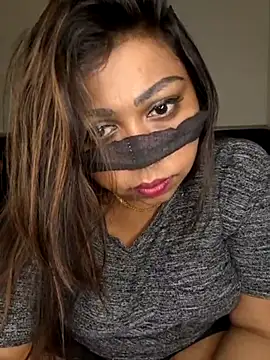 Snapshot of IndieSM chatting on 12, 3, 2025 IndieSM online show from 12, 3, 2025