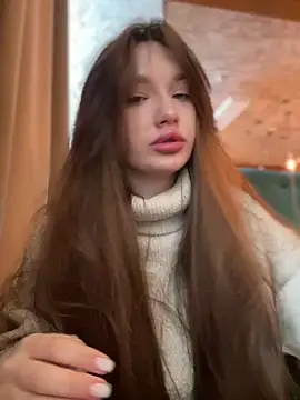 Snapshot of Holly_Molii chatting on 11, 12, 2024 Holly Molii online show from 11, 12, 2024