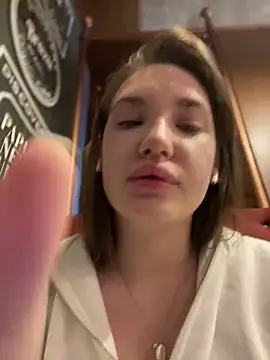 Snapshot of Holly_Molii chatting on 14, 12, 2024 Holly Molii online show from 14, 12, 2024