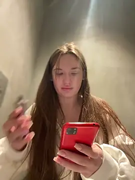 Snapshot of Holly_Molii chatting on 8, 1, 2025 Holly Molii online show from 8, 1, 2025