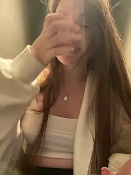 Snapshot of Holly_Molii chatting on 10, 1, 2025 Holly Molii online show from 10, 1, 2025