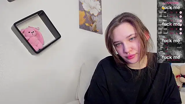 Snapshot of Holly_Molii chatting on 13, 2, 2025 Holly Molii online show from 13, 2, 2025