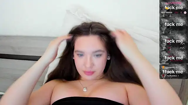 Snapshot of Holly_Molii chatting on 26, 2, 2025 Holly Molii online show from 26, 2, 2025