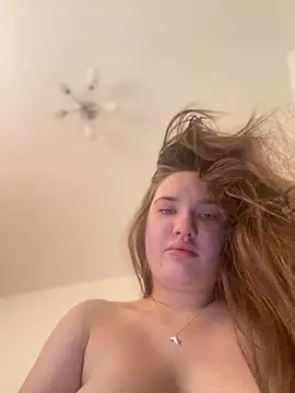 Snapshot of Holly_Molii chatting on 14, 3, 2025 Holly Molii online show from 14, 3, 2025