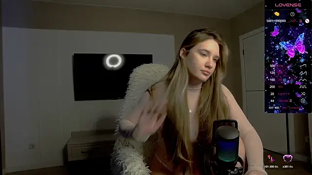 Snapshot of Holly_Molii chatting on 22, 11, 2025 Holly Molii online show from 22, 11, 2025