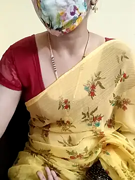 Snapshot of yourtamilcouple chatting on 2, 12, 2024 yourtamilcouple online show from 2, 12, 2024