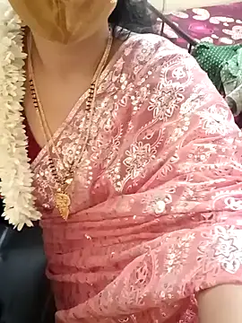 Snapshot of yourtamilcouple chatting on 9, 1, 2025 yourtamilcouple online show from 9, 1, 2025