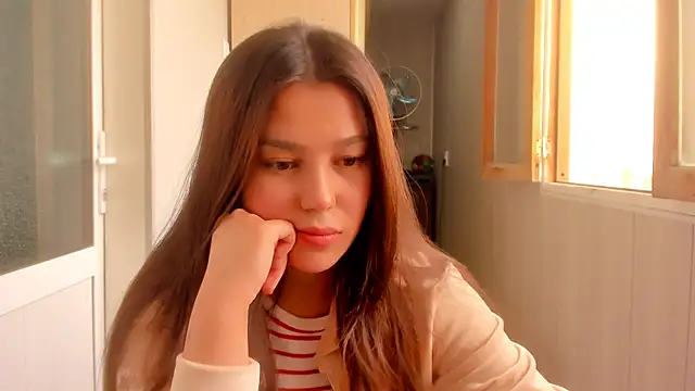 Snapshot of LunaXmii chatting on 3, 10, 2025 LunaXmii online show from 3, 10, 2025