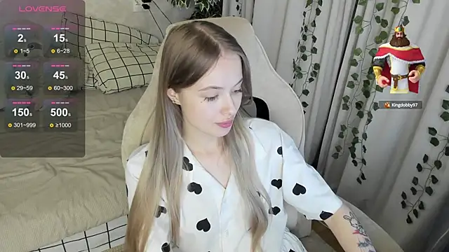 Snapshot of mell_milles chatting on 9, 9, 2025 mell milles online show from 9, 9, 2025