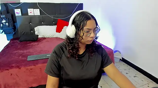 Snapshot of im_angels77 chatting on 26, 2, 2025 im angels77 online show from 26, 2, 2025